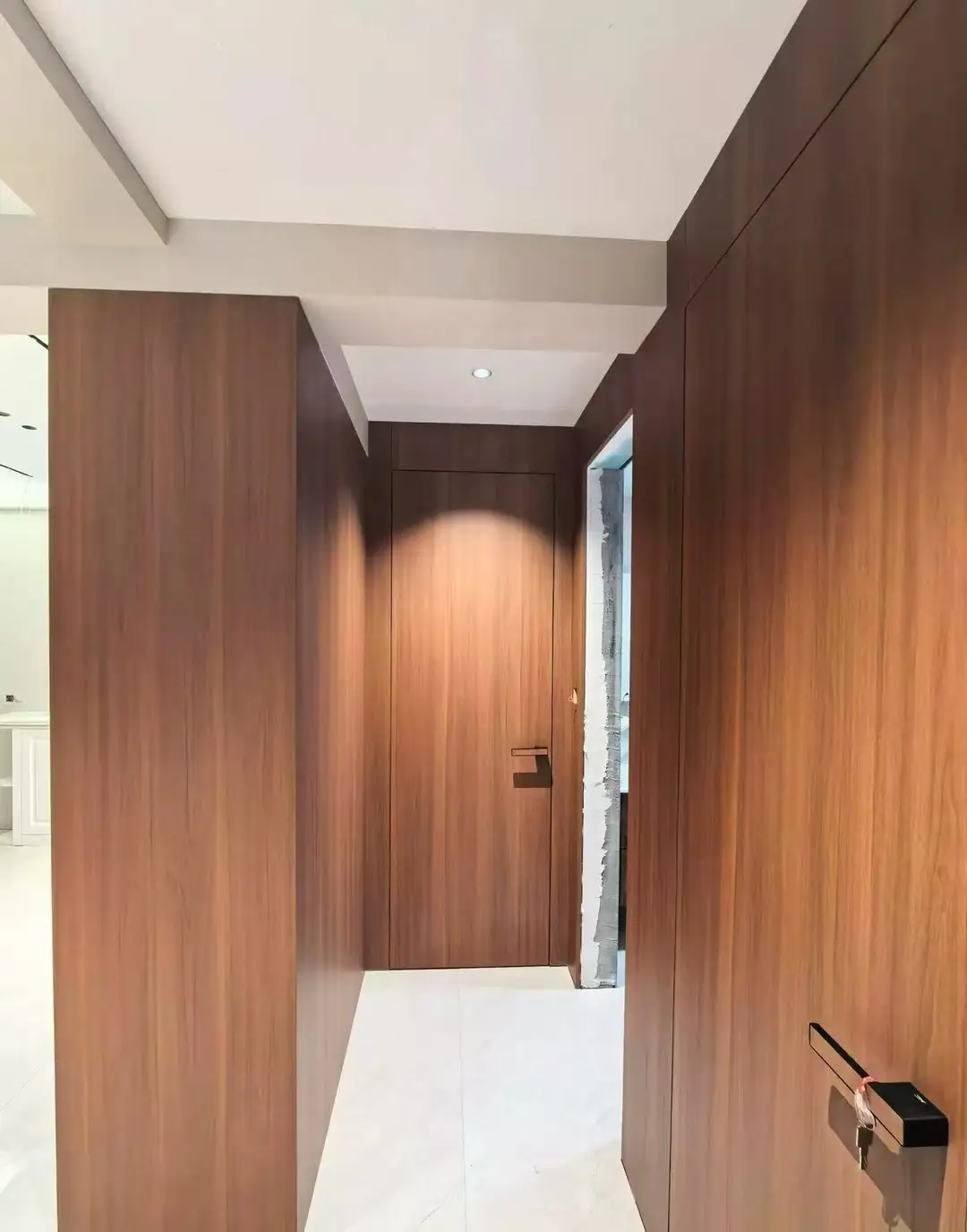 灞桥区龙翔奥城云璞168㎡卡萨进口水洗橡胶木意式轻奢风格全屋定制图片6